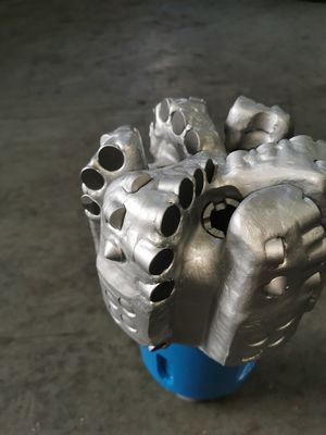 6 Inch Diameter 6 Blade PDC Matrix Body API Diamond Drill Bit
