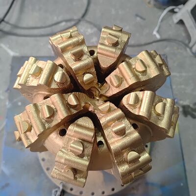 Perforación de diamantes impregnada de tipo de cuchilla personalizada para roca abrasiva extremadamente dura