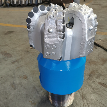 9 7/8 pulgadas Cuerpo de acero 5 cuchilla 19 mm PDC Oil Well Drill Bit