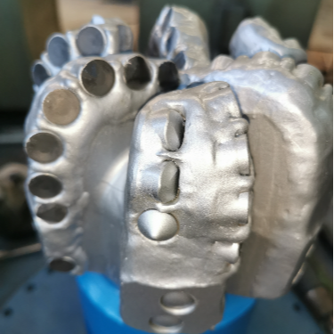 5 7/8 pulgadas Cuerpo de acero PDC Diamante Petróleo Gas Perforación Bit